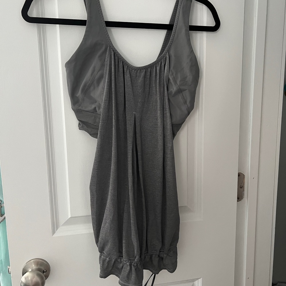 Lululemon tank